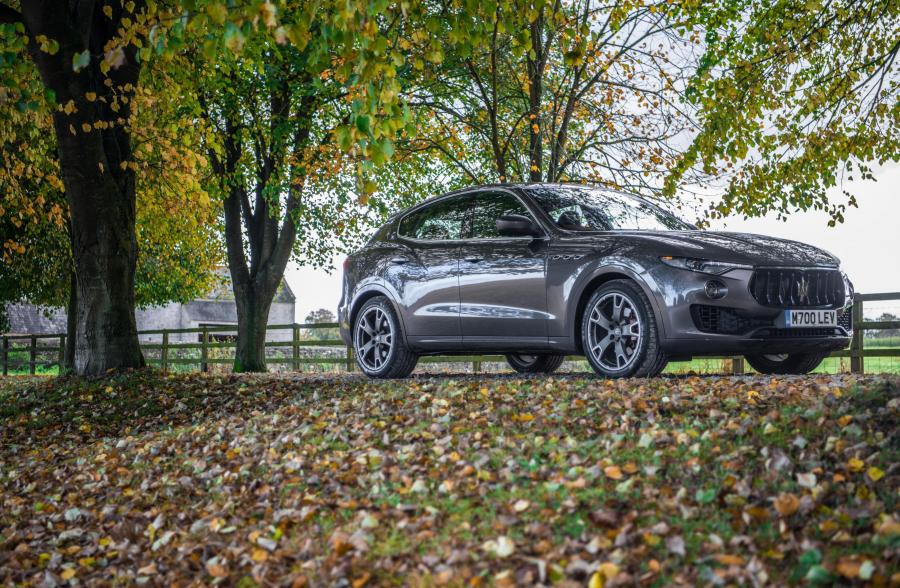  Maserati Levante 2016 года  (UK) (фото 9 из 32)